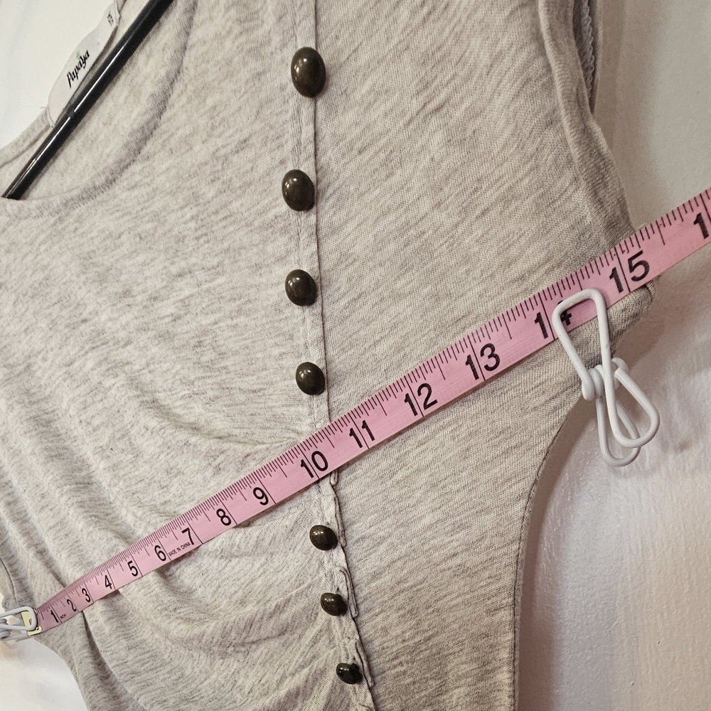 Stylish Ruched Button Blouse - Picture 4 of 8